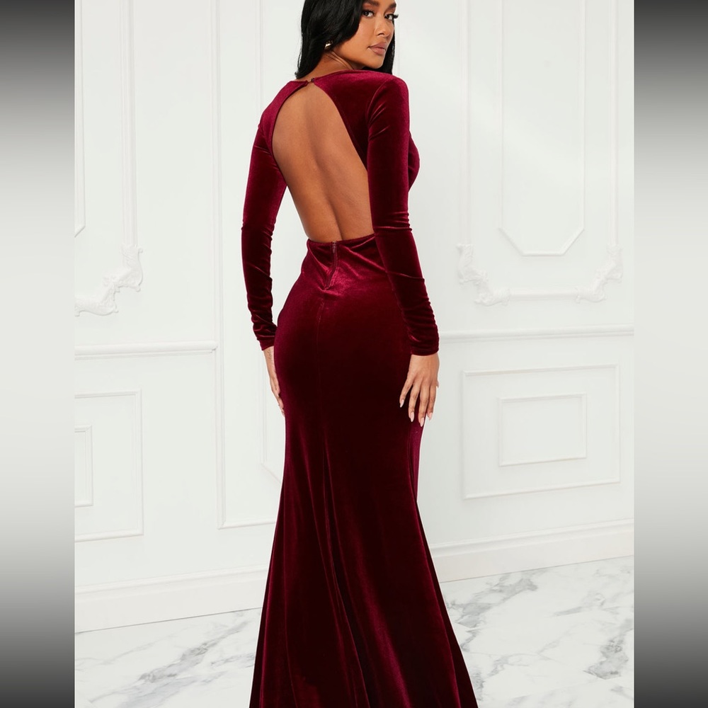 Elevated party velvet maxi dress- burgundy